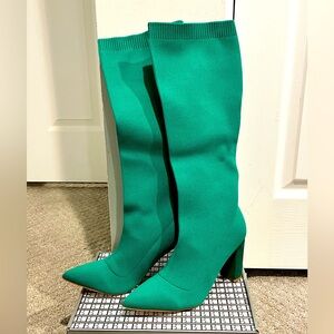 NewBella Green Stretch Sock Pull on knee high Boots Size 9-NIB